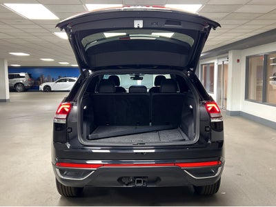 2025 Volkswagen Atlas Cross Sport 2.0T SE w/Technology