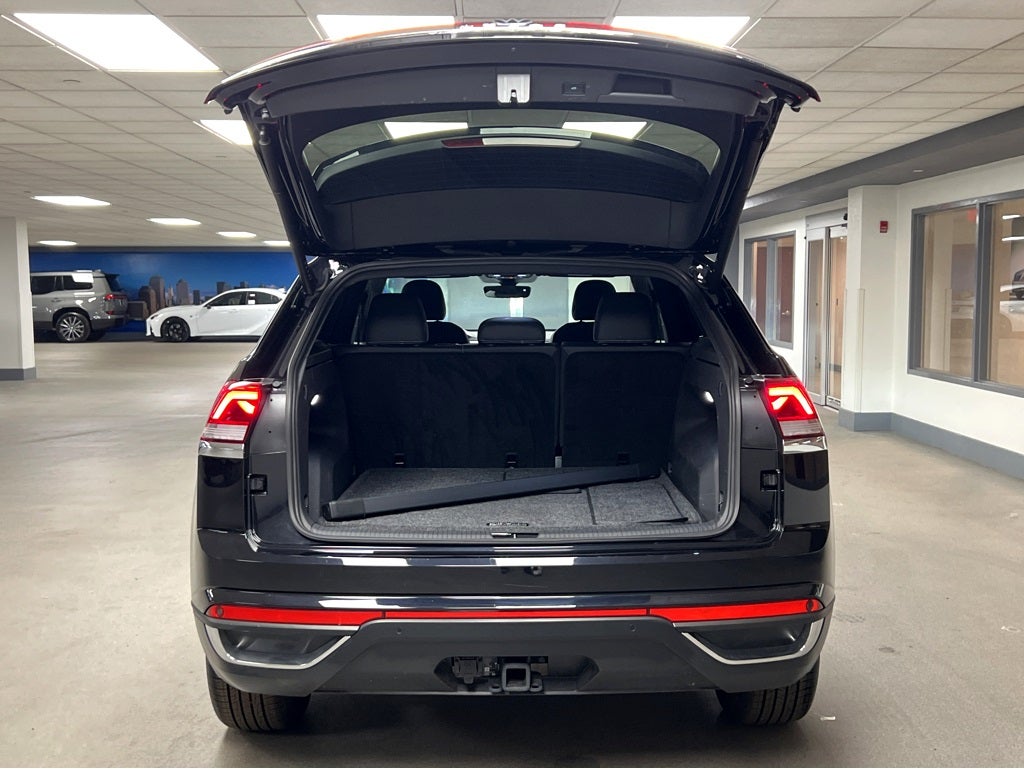 2025 Volkswagen Atlas Cross Sport 2.0T SE w/Technology