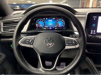 2025 Volkswagen Atlas Cross Sport 2.0T SE w/Technology