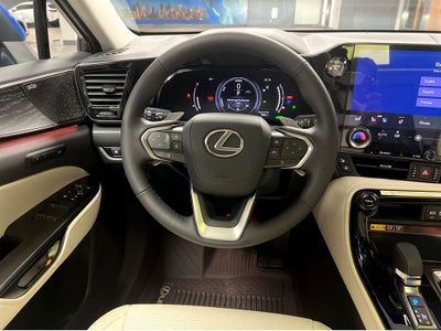2026 Lexus NX 350h Luxury