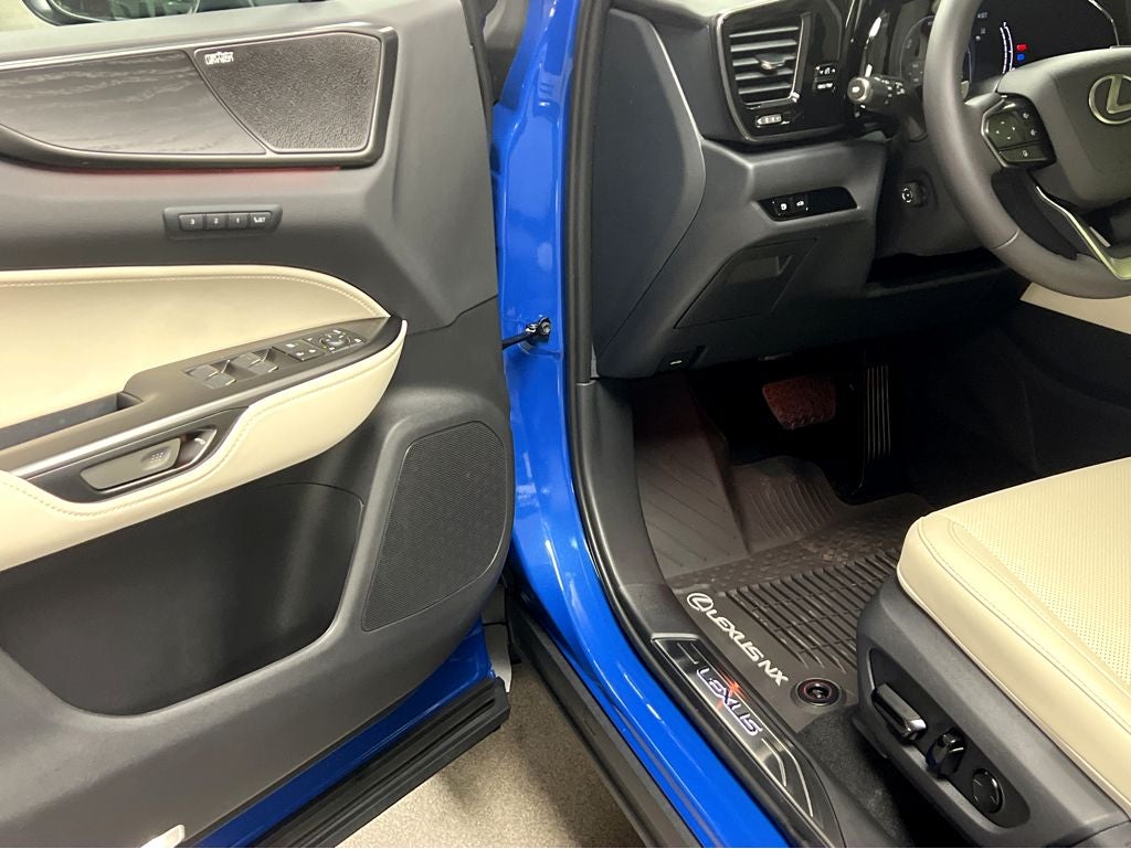 2026 Lexus NX 350h Luxury