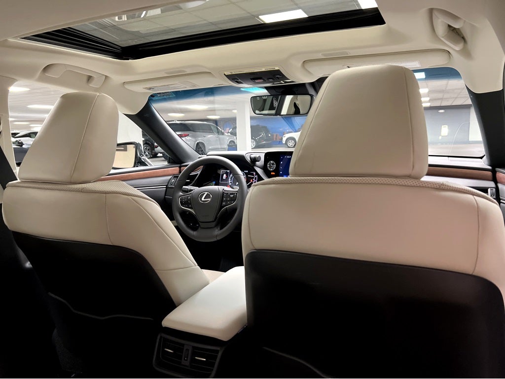 2025 Lexus ES 350