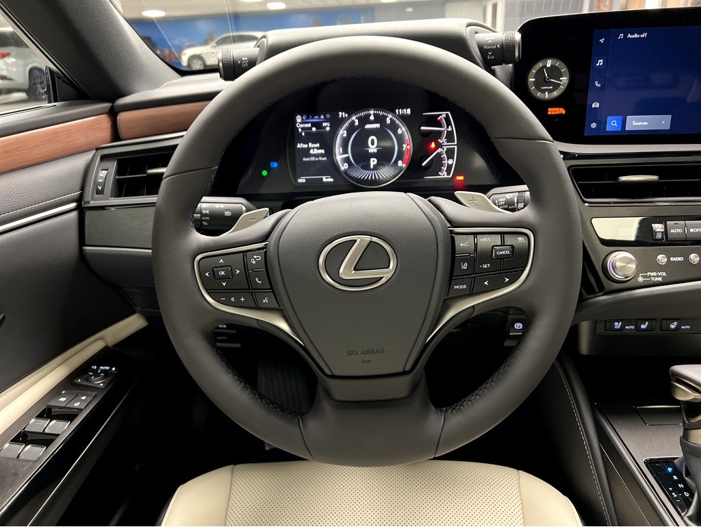 2025 Lexus ES 350