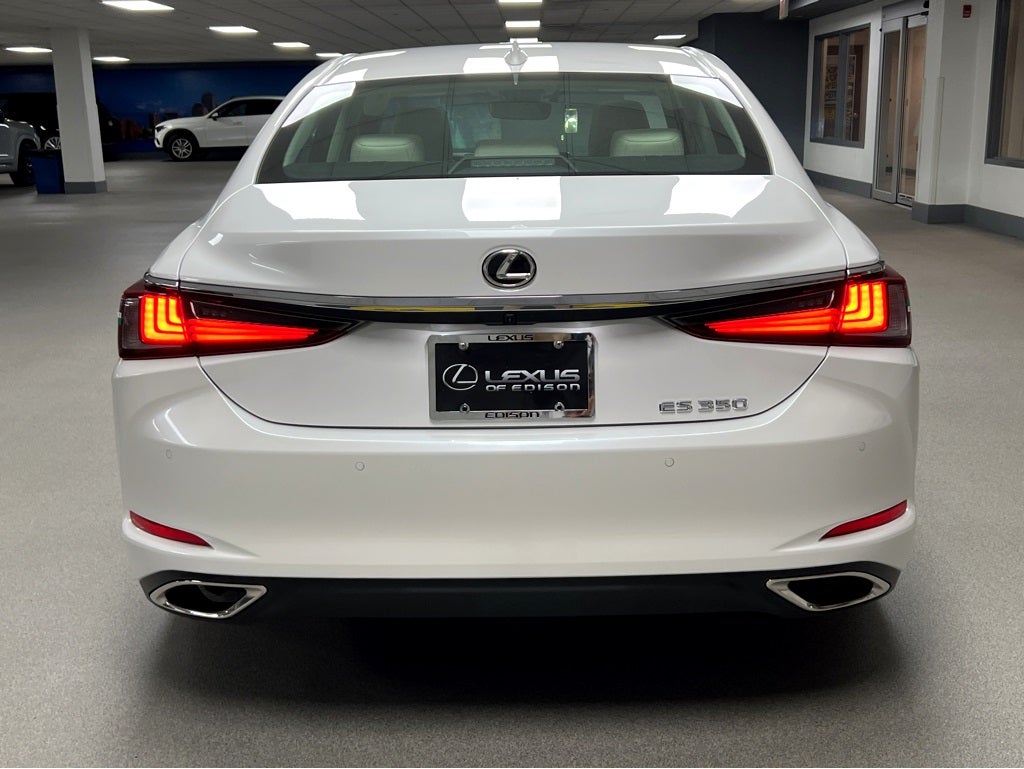 2025 Lexus ES 350