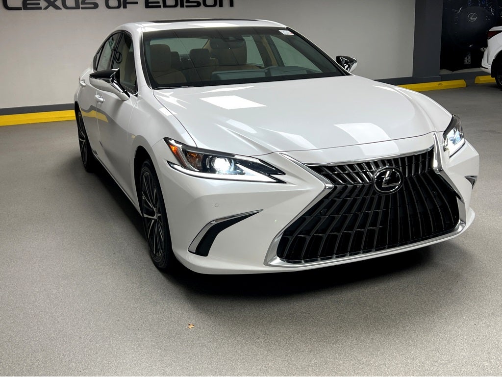 2025 Lexus ES 350