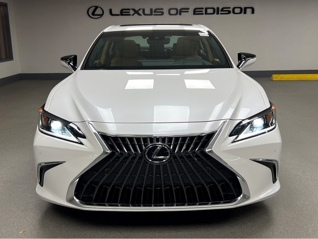 2025 Lexus ES 350