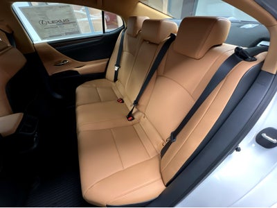 2025 Lexus ES 350