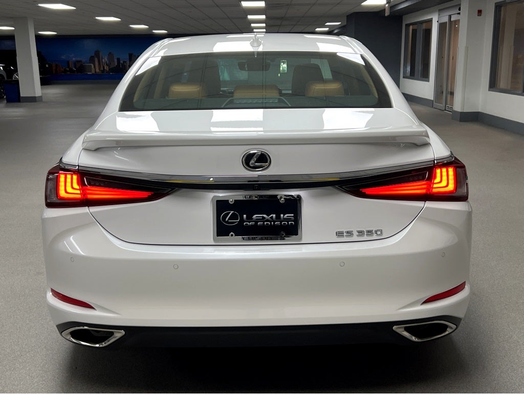 2025 Lexus ES 350