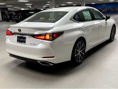 2025 Lexus ES 350