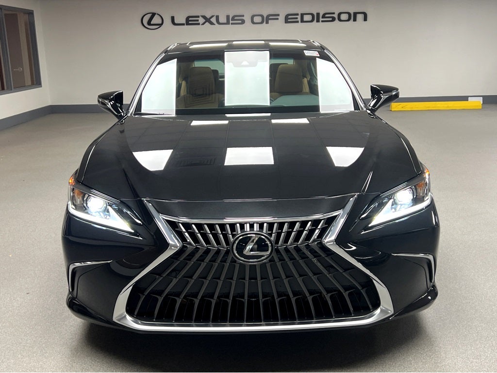 2025 Lexus ES 350