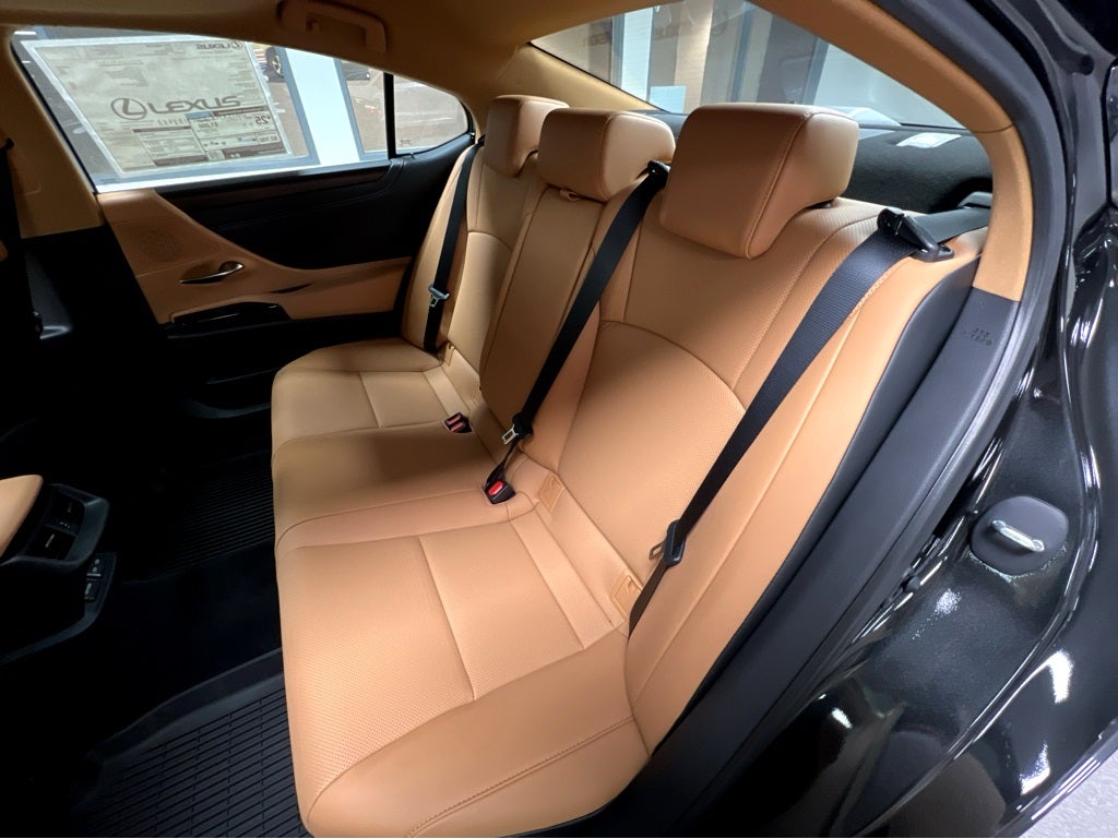 2025 Lexus ES 350