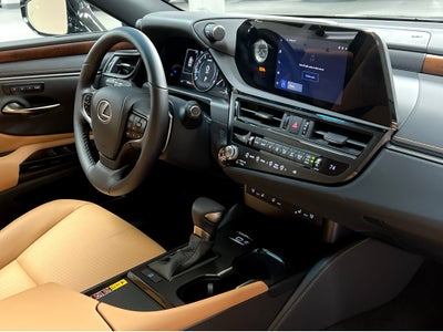 2025 Lexus ES 350