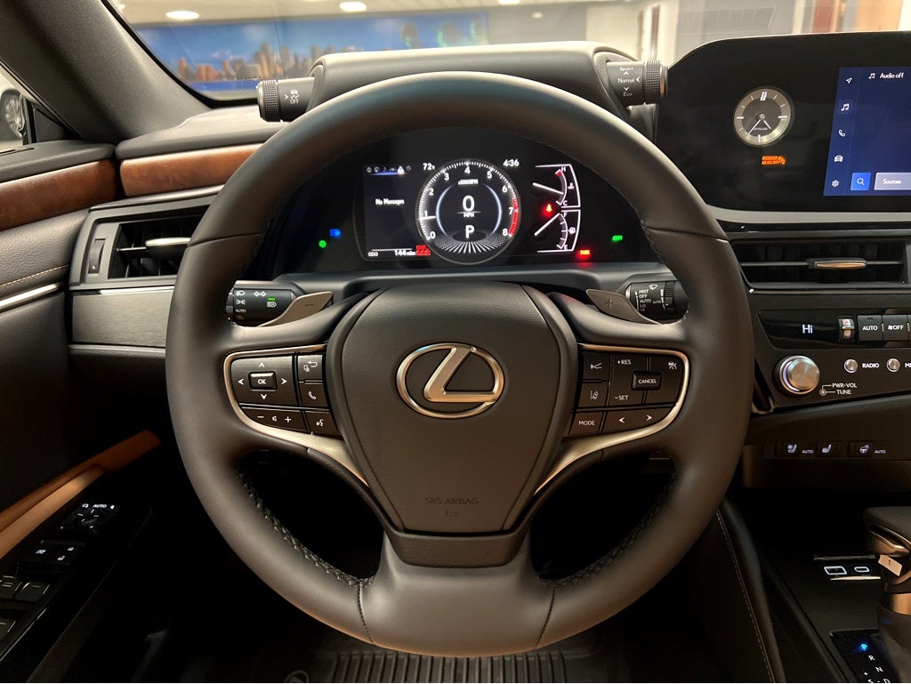 2025 Lexus ES 350