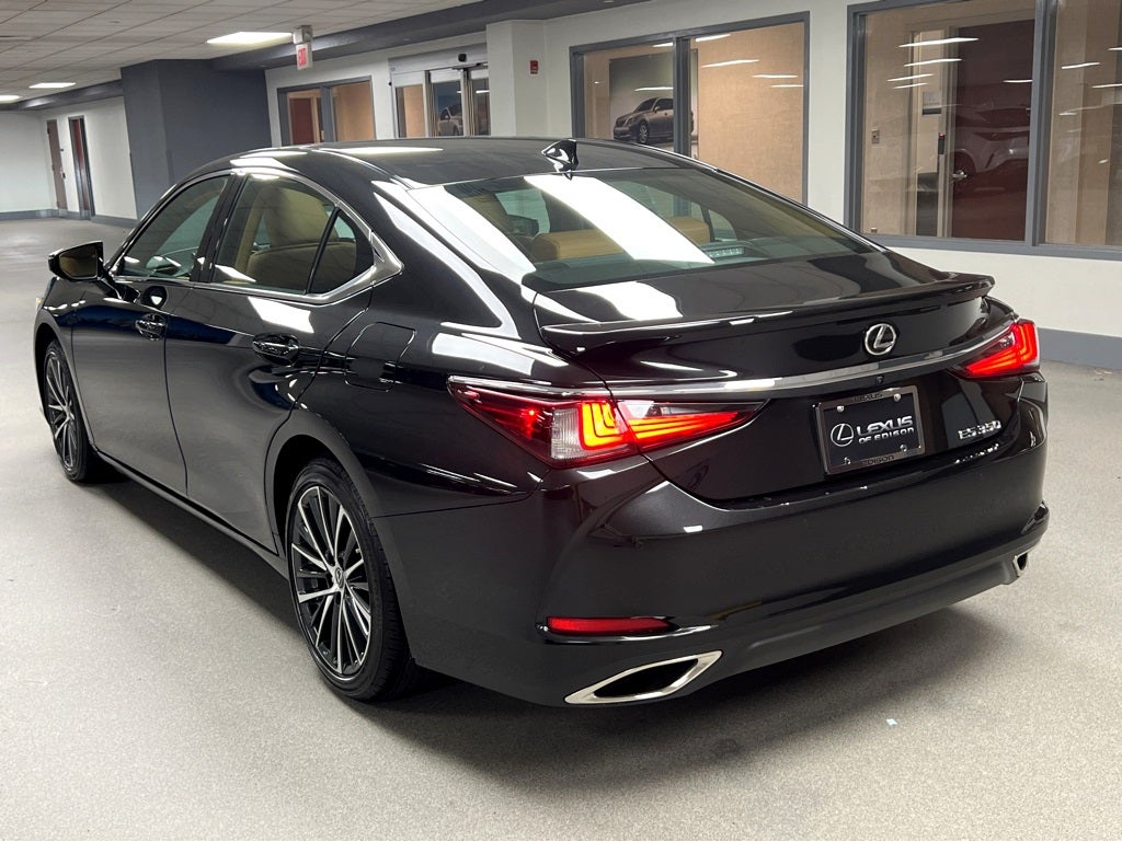 2025 Lexus ES 350