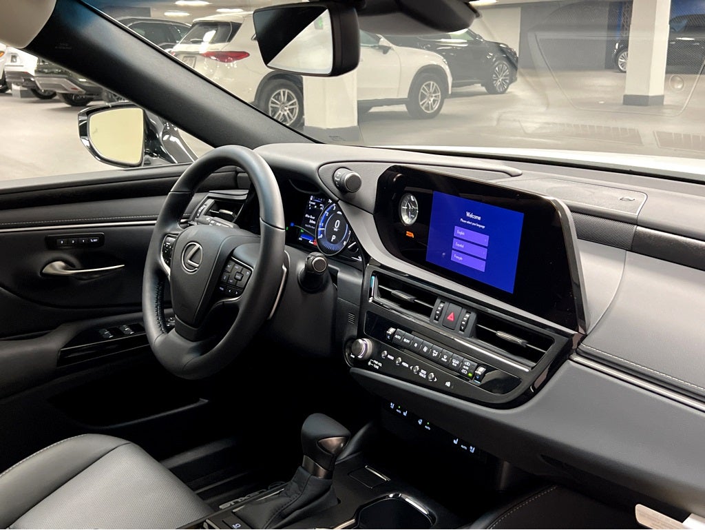 2025 Lexus ES 350