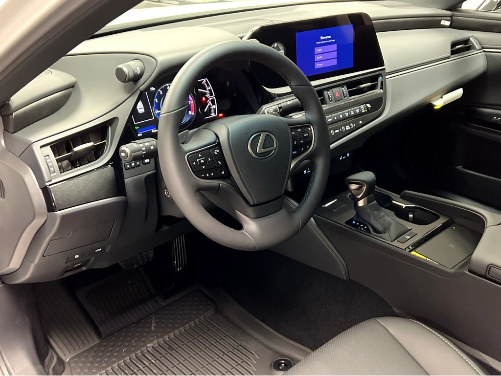 2025 Lexus ES 350