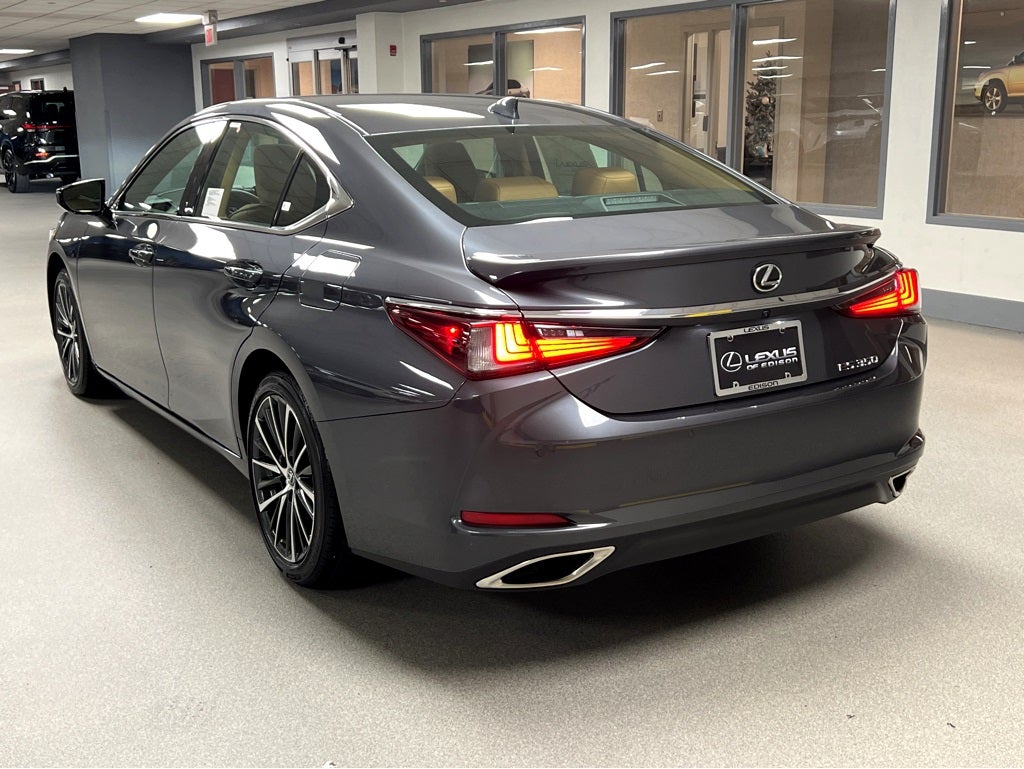 2025 Lexus ES 350