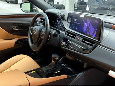 2025 Lexus ES 350