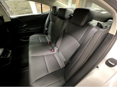 2025 Lexus ES 350