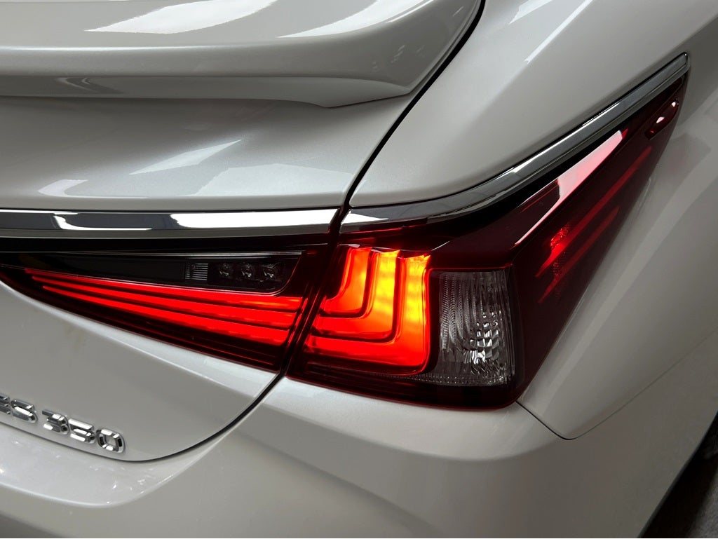 2025 Lexus ES 350