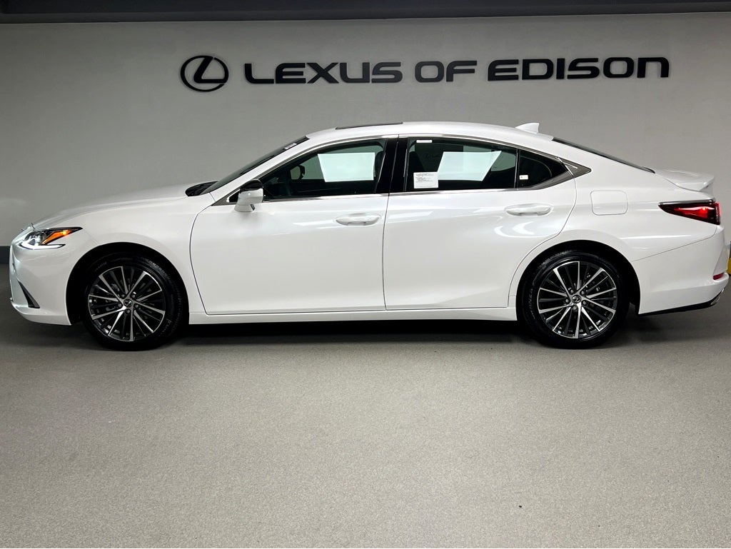 2025 Lexus ES 350