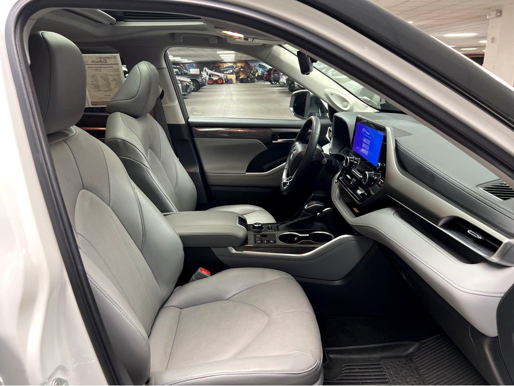 2023 Toyota Highlander Limited