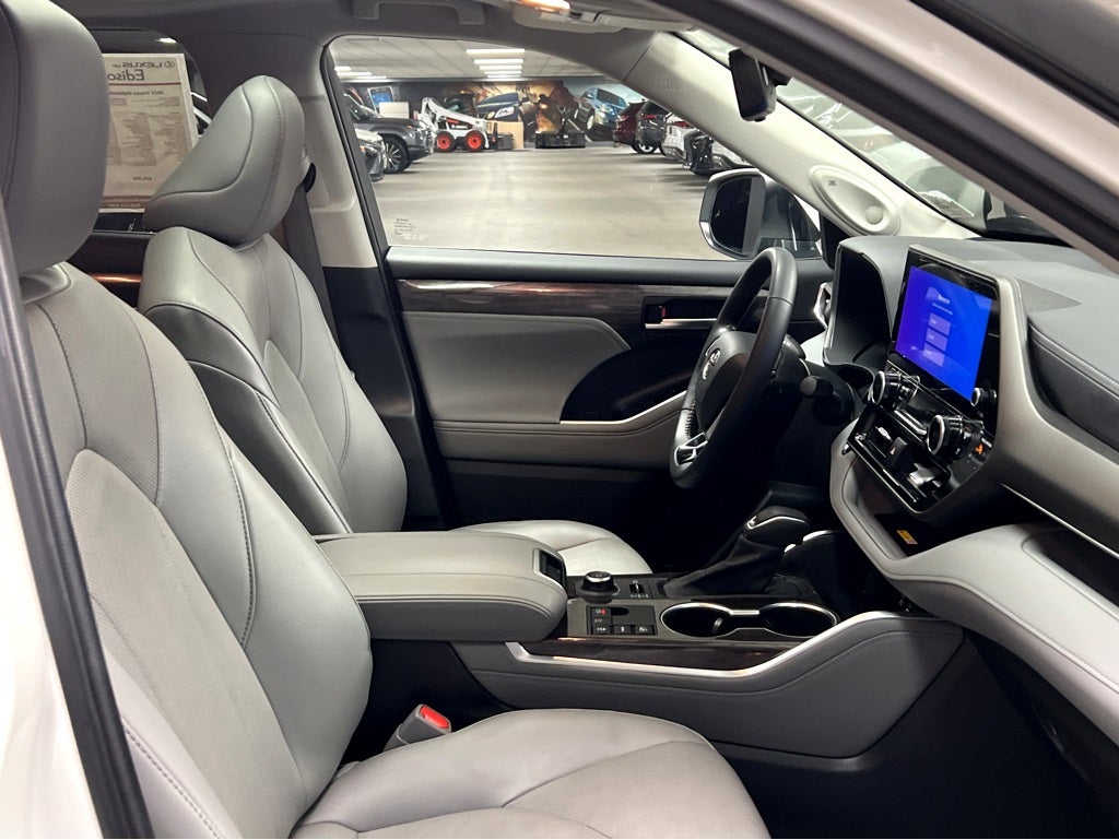 2023 Toyota Highlander Limited
