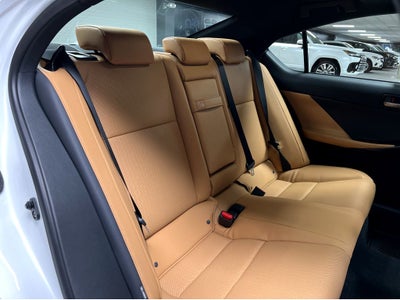 2026 Lexus IS 350 F SPORT Design
