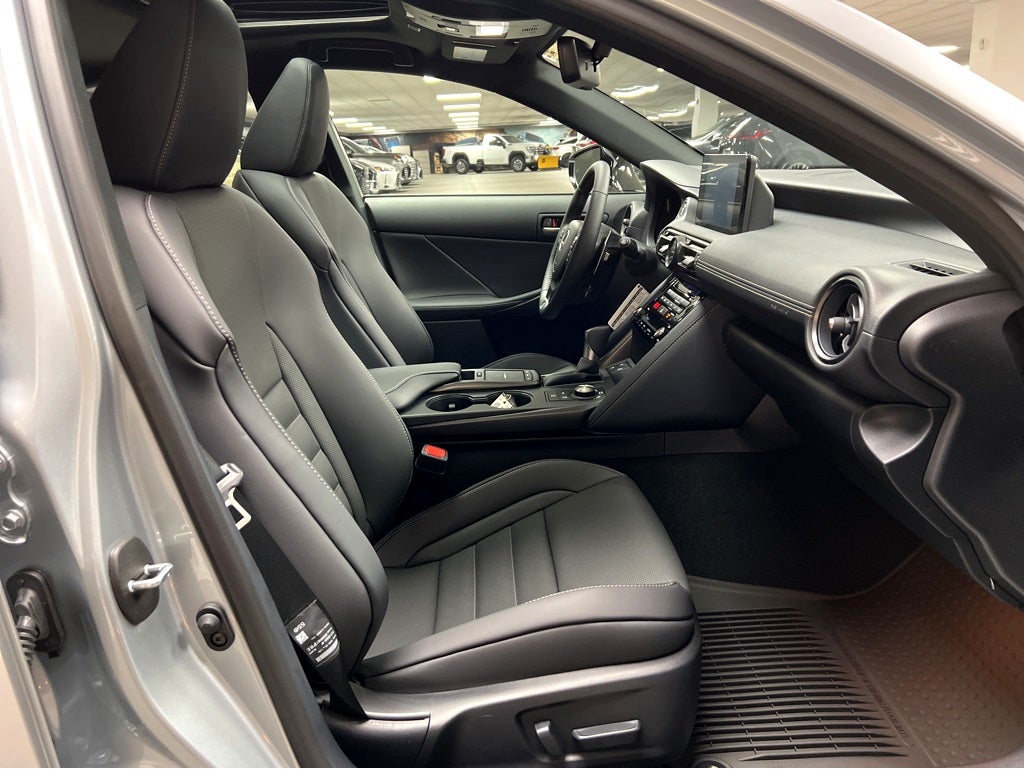 2025 Lexus IS 350 F SPORT