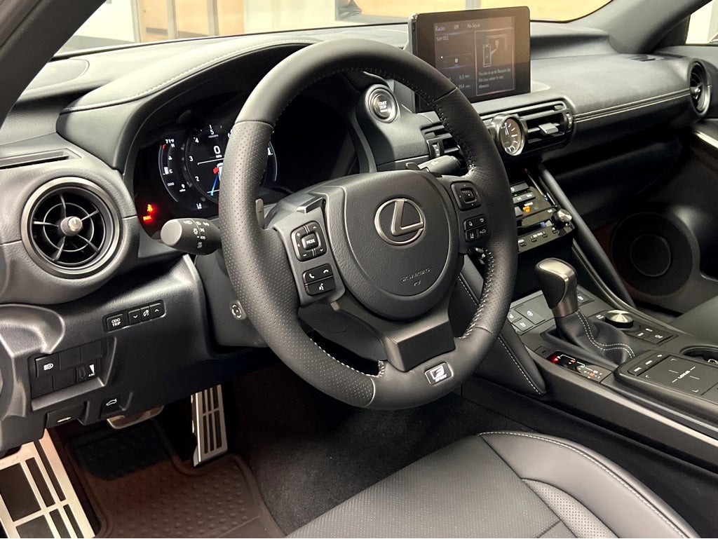 2025 Lexus IS 350 F SPORT