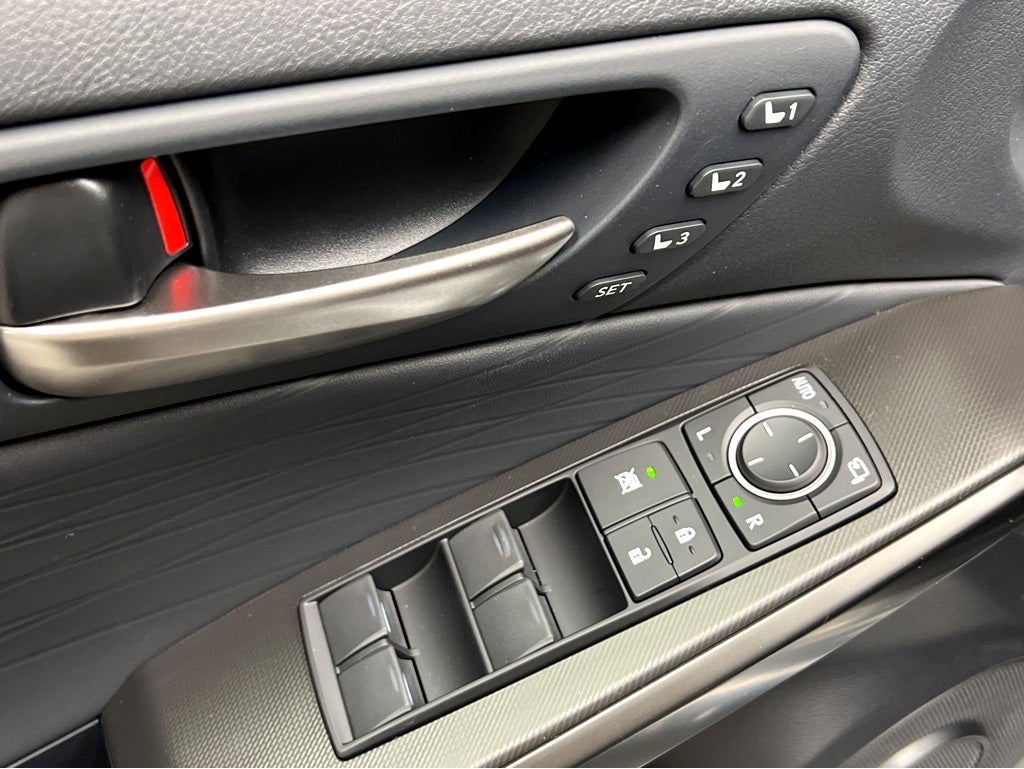 2025 Lexus IS 350 F SPORT