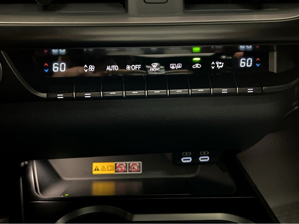 2024 Lexus UX 250h Premium