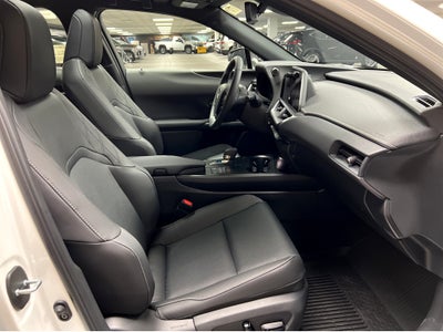 2025 Lexus UX 300h Premium