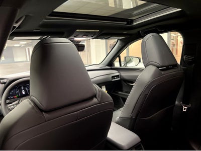 2025 Lexus UX 300h Premium