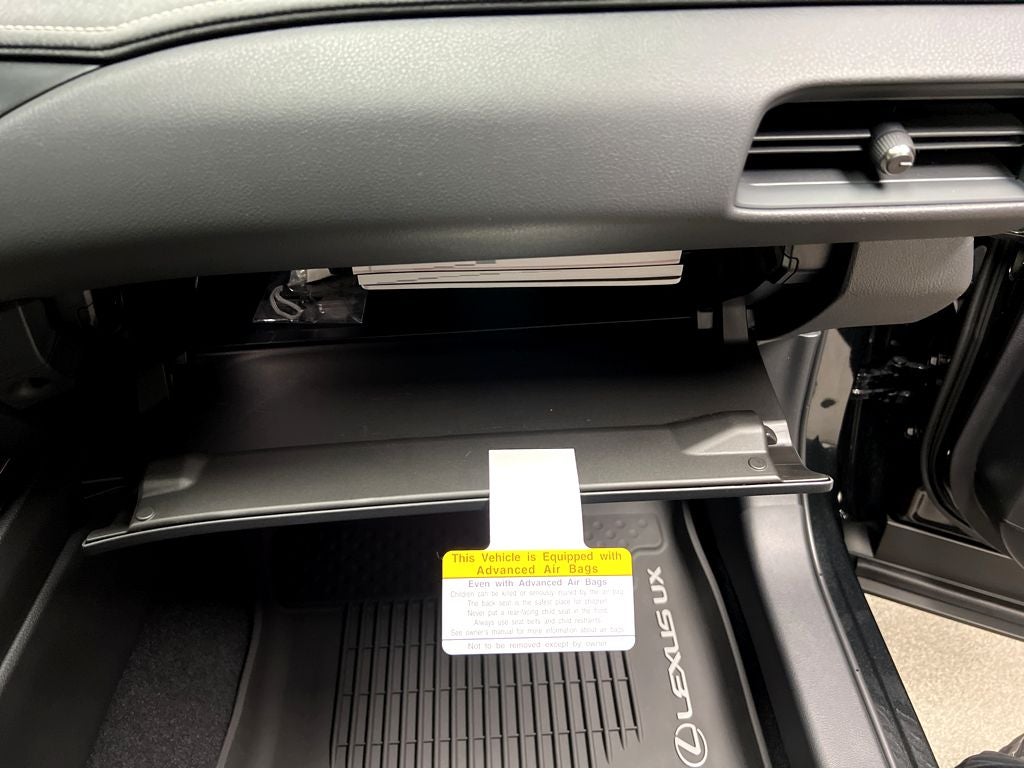 2026 Lexus UX 300h Premium