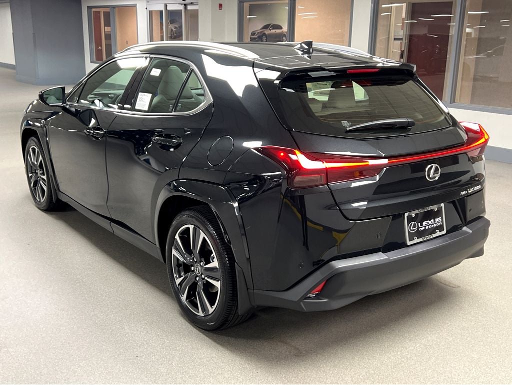 2026 Lexus UX 300h Premium