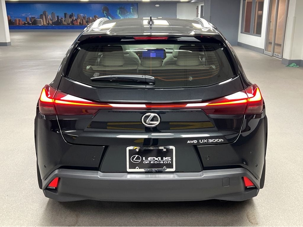 2026 Lexus UX 300h Premium