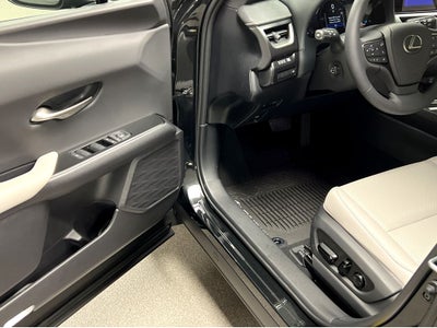 2026 Lexus UX 300h Premium