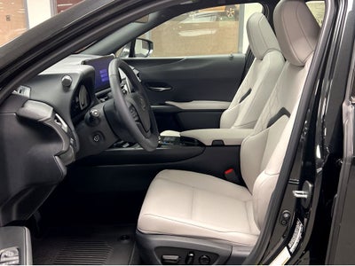 2026 Lexus UX 300h Premium
