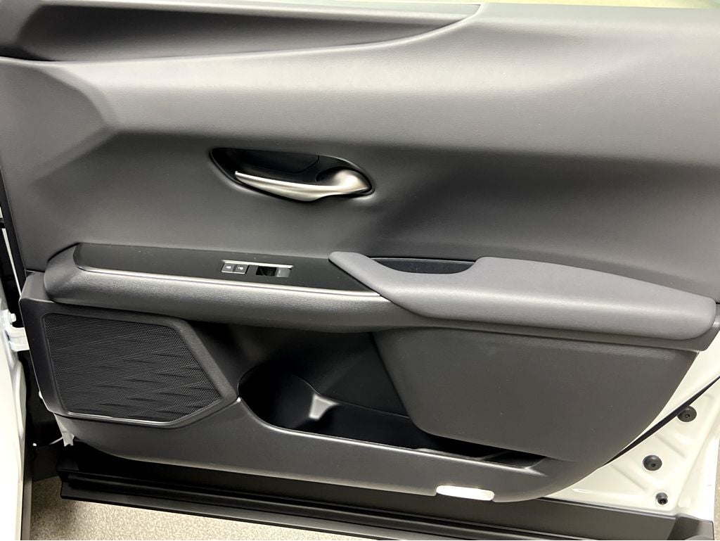 2026 Lexus UX 300h Premium