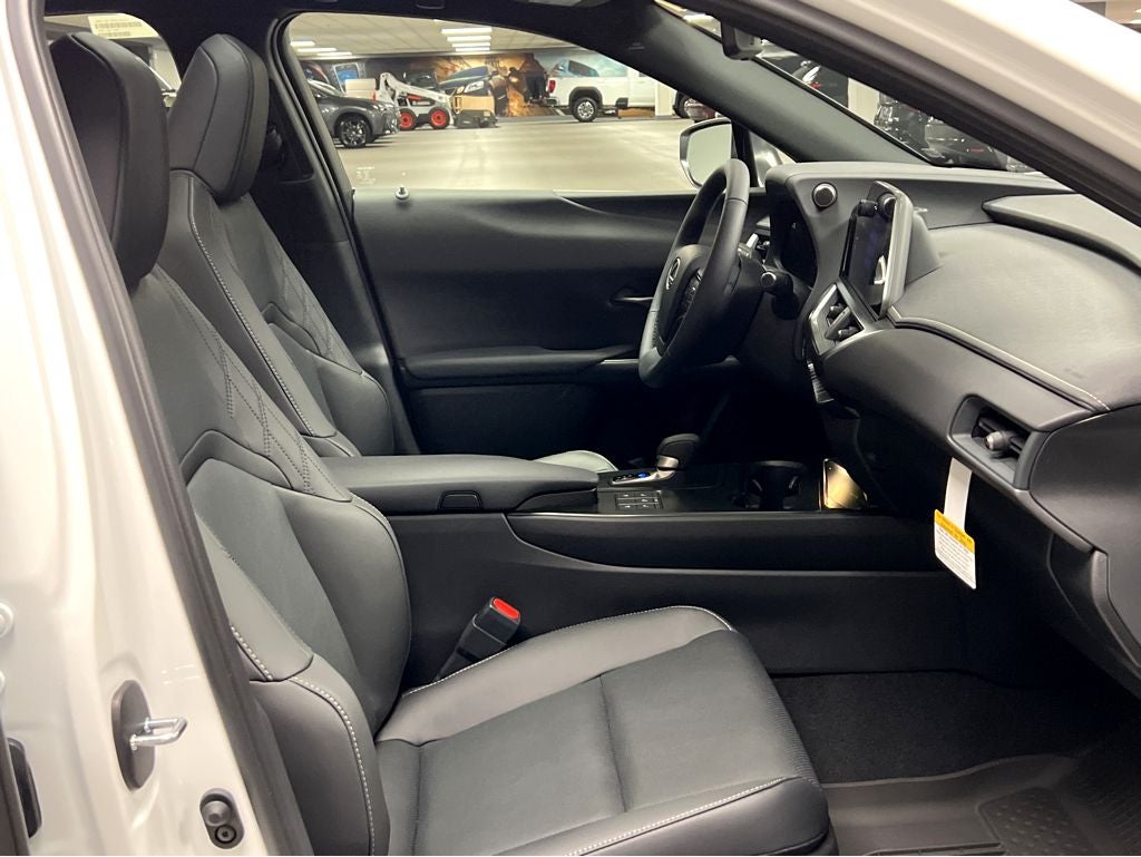 2026 Lexus UX 300h Premium