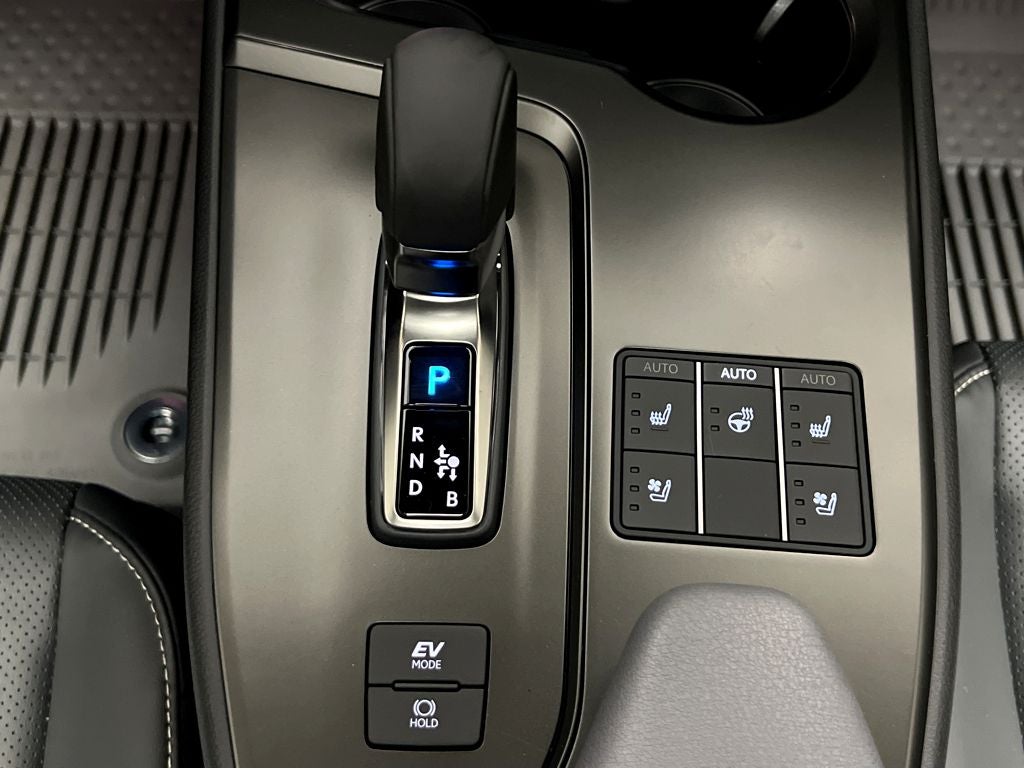 2026 Lexus UX 300h Premium
