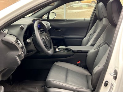 2026 Lexus UX 300h Premium
