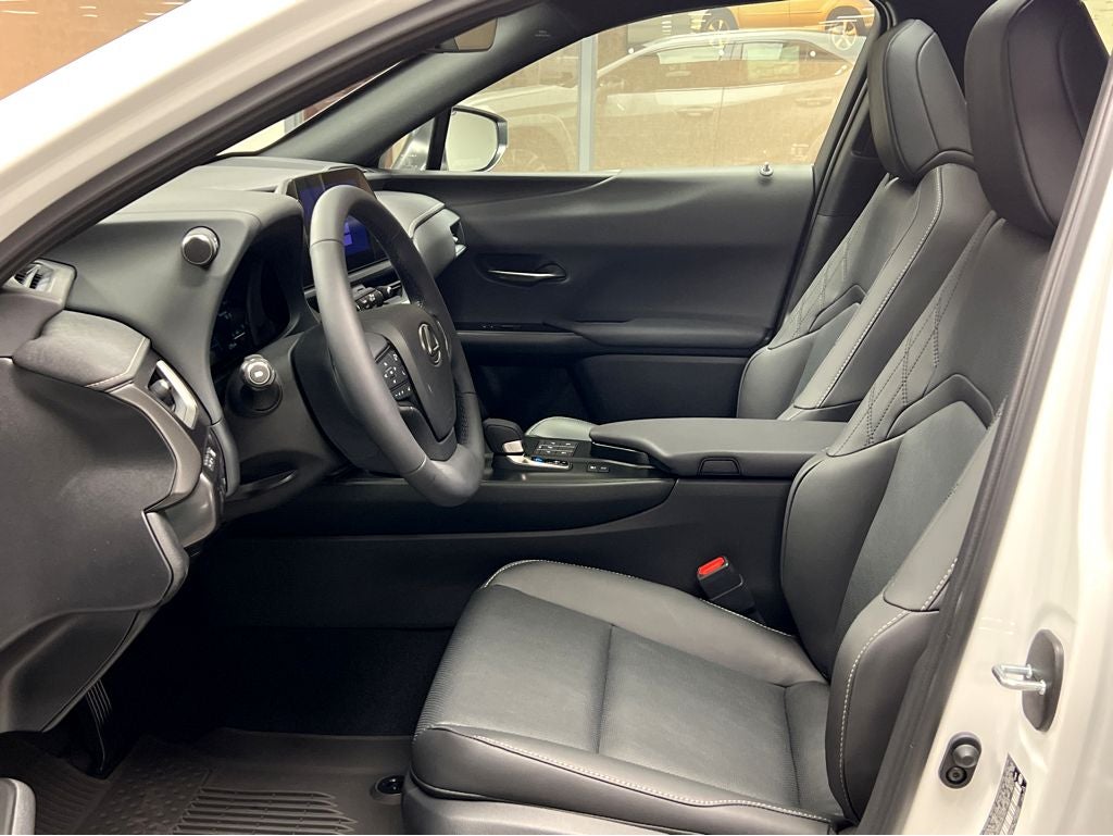 2026 Lexus UX 300h Premium