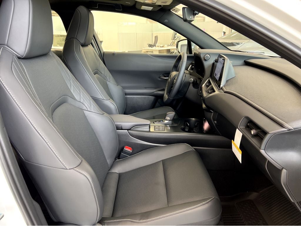 2026 Lexus UX 300h Premium