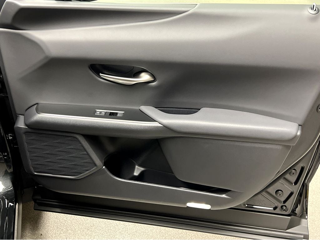 2026 Lexus UX 300h Premium