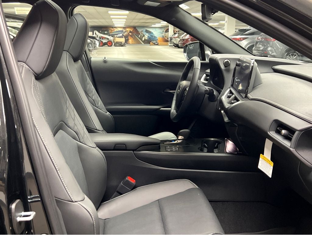 2026 Lexus UX 300h Premium