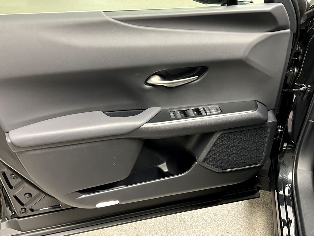 2026 Lexus UX 300h Premium