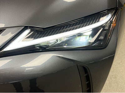 2026 Lexus UX 300h Premium