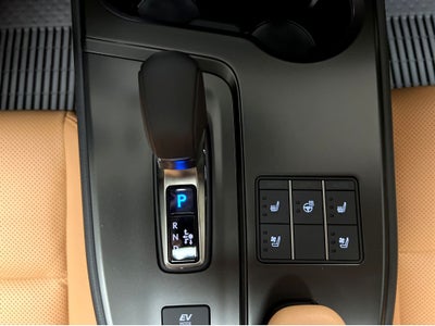 2026 Lexus UX 300h Premium